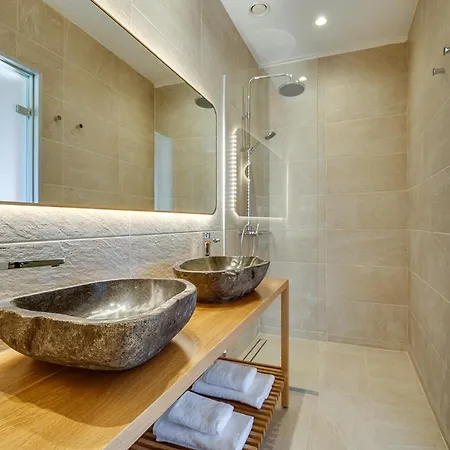 Armonia Retreat